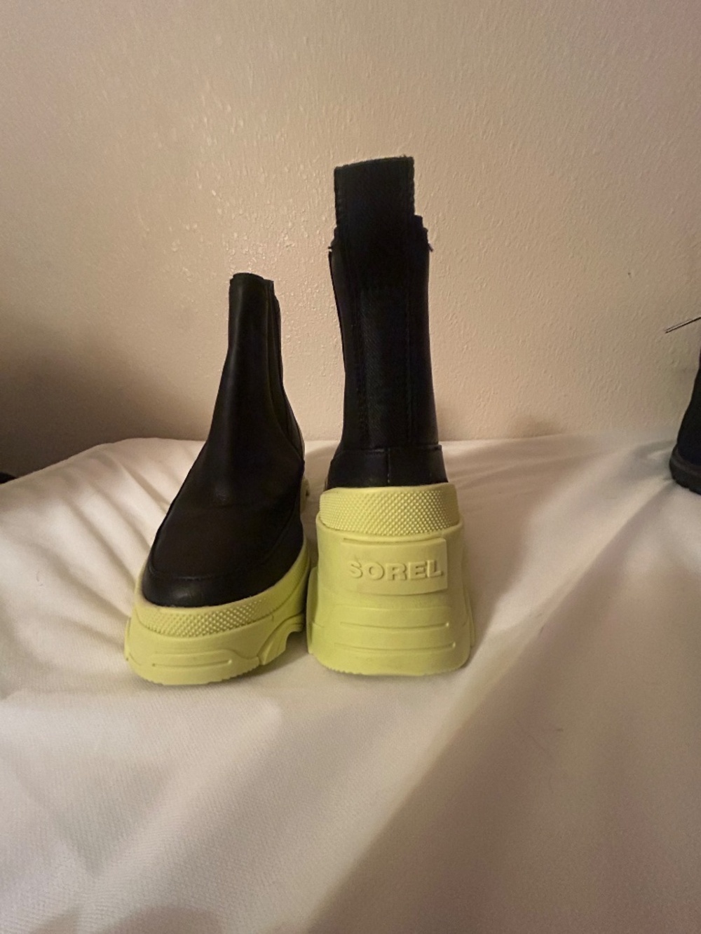 SOREL boots - Picture 3 of 3